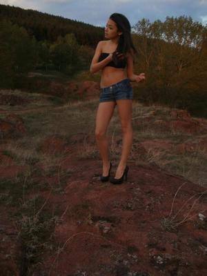 Iris (25) | Indiana Casual Hookup and Chat Profile