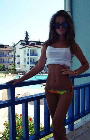 Aimee, 19, Virginia | No-Nonsense Hookup Profile