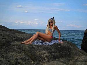 Norah, 24, Connecticut | No-Nonsense Hookup Profile