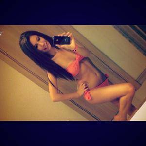 Meet Cydney (21) from Arkansas | Explicit Casual Dating