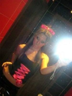 Connect with Ella (20) | Wisconsin Adult Fun