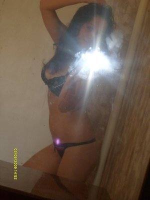 Meet Heather (27) from Wisconsin | Explicit Casual Dating