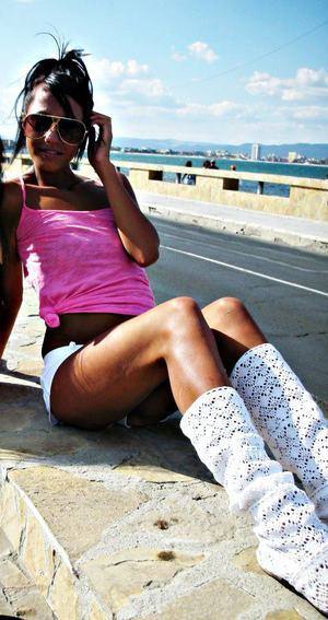 Carina, 22, California | No-Nonsense Hookup Profile