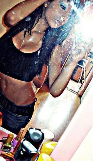 Olivia, 25, New York | No-Nonsense Hookup Profile