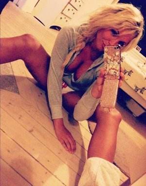 Anne (25) profile photo in California