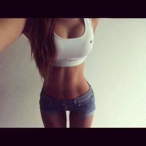 Connect with Laura (20) | Florida Adult Fun