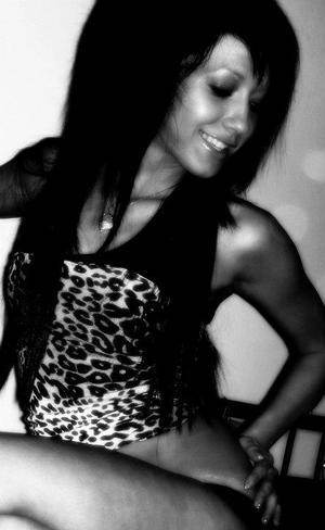 Local profile photo of Marilyn, 18, in New York