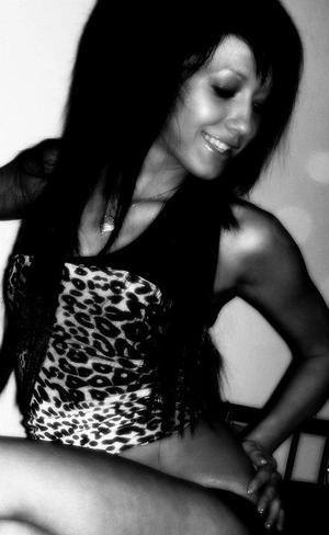 Meet Marilyn (18) from New York | Explicit Casual Dating