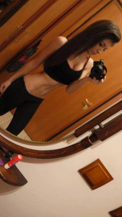 Meet Mallory (18) from Maryland | Explicit Casual Dating