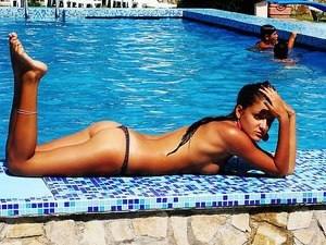 Photo of Denise (27) from Fontana, CA dating profile