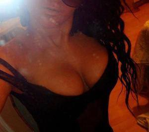 Meet Leanne (27) from Massachusetts | Explicit Casual Dating