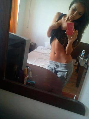 Meet Aubree (29) from Pennsylvania | Explicit Casual Dating