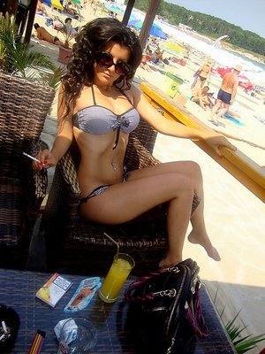 Meet Dianna (21) from California | Explicit Casual Dating