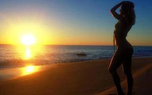 Photo of Alyssa, 18, adult dating profile from Los Angeles, CA