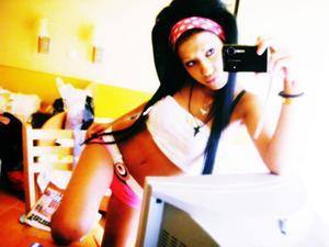 Katie, 28, Missouri | No-Nonsense Hookup Profile