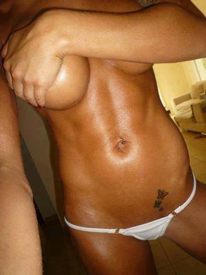 Meet Larissa (20) from New York | Explicit Casual Dating