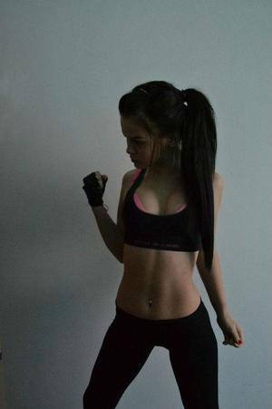 Alia (20) in Highland, IL, adult profile photo