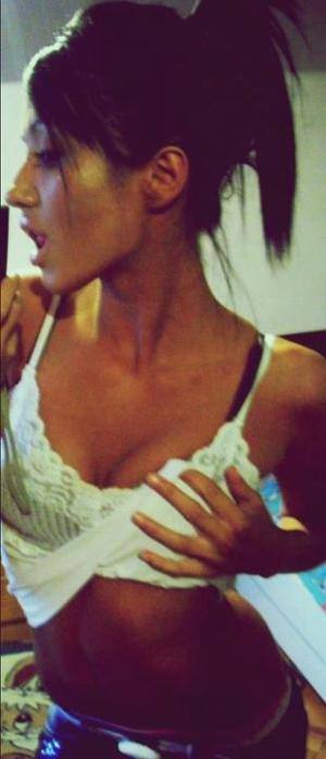 Aleena (22) in Wisconsin | Direct Adult Encounters