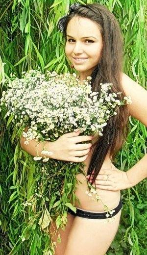 Connect with Kiara (20) | Florida Adult Fun