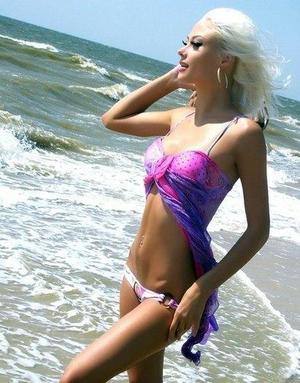 Meet Christiana (28) from California | Explicit Casual Dating