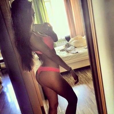 Meet Brylee (29) from Ontario | Explicit Casual Dating