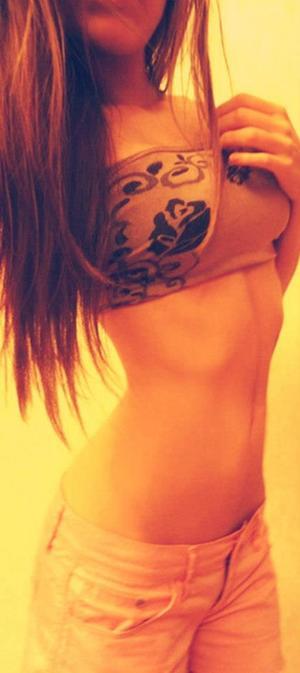 Hollie from Washington is the best local fuck buddy you can ever find
