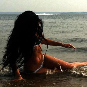 Escorts like Jacklyn are down to fuck you now!
