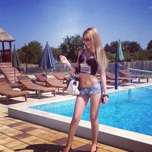 Hildegarde from Arizona is looking for adult webcam chat