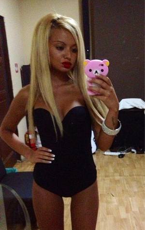 Looking for girls down to fuck? Mia from Washington is your girl