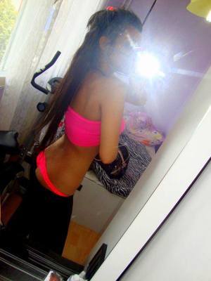 Mina from Washington is interested in nsa sex with a nice, young man