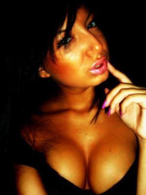 Trena from Kentucky is looking for adult webcam chat