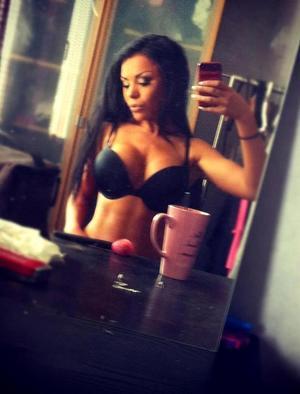 Aleigha from Tennessee is looking for adult webcam chat