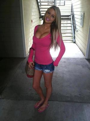 Meet local singles like Carmela from New Mexico who want to fuck tonight