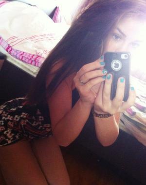 Kendall from California is looking for adult webcam chat