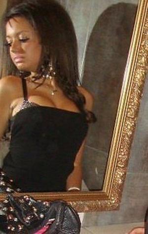 Alaina from Ohio is looking for adult webcam chat