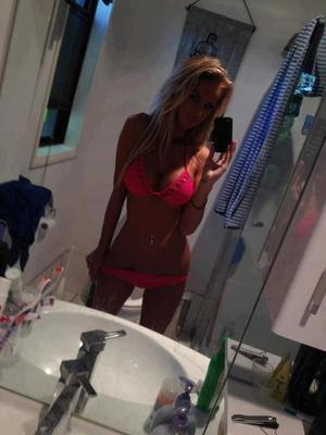 Looking for girls down to fuck? Kelli from Virginia is your girl