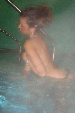 Carina from New York is looking for adult webcam chat