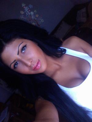 Aliyah from California is looking for adult webcam chat