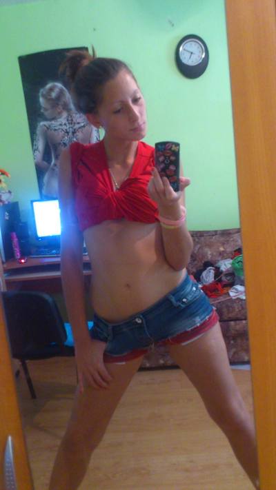 Escorts like Gloria are down to fuck you now!