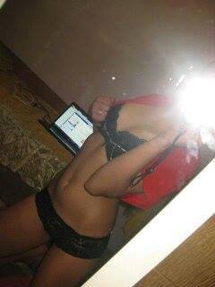Debora from Missouri is looking for adult webcam chat