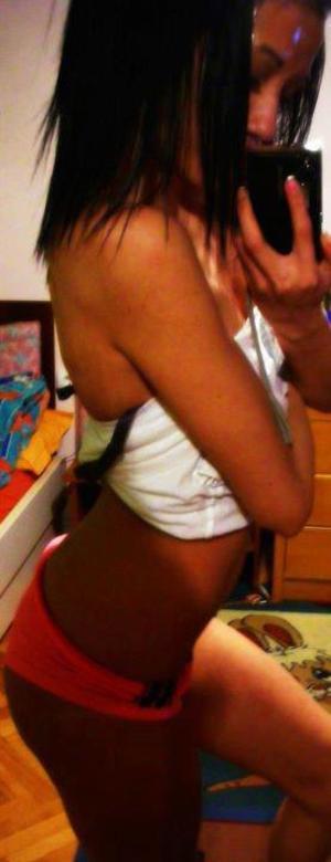 Looking for local cheaters? Take Esme from Oregon home with you