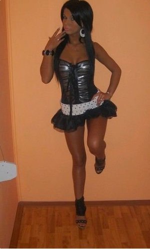 Finding a fuck buddy like Vivian from Connecticut has never been easier