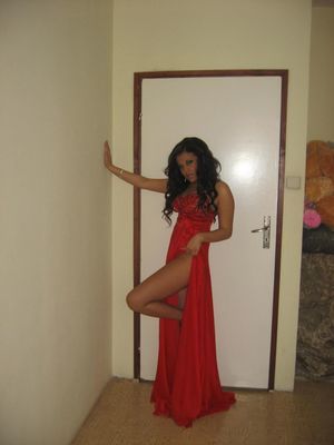 Meet local singles like Elaine from California who want to fuck tonight