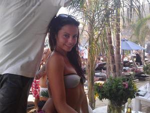 Janette from Oklahoma is interested in nsa sex with a nice, young man