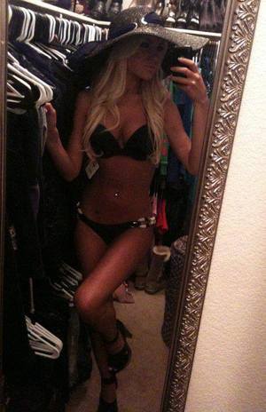 Escorts like Jean are down to fuck you now!