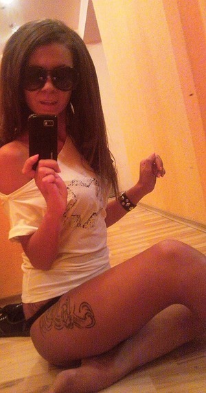 Rachael from Texas is looking for adult webcam chat