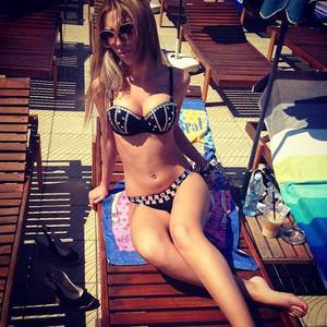Escorts like Kristen are down to fuck you now!