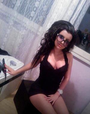 Dorene from Alaska is looking for adult webcam chat