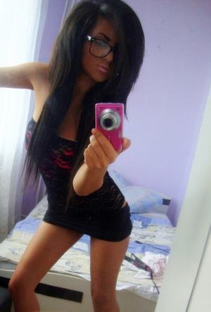 Meet local singles like Emma from Texas who want to fuck tonight