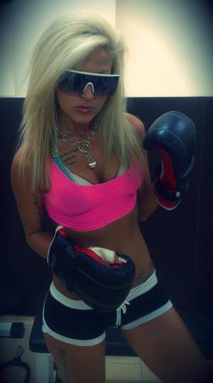 Looking for local cheaters? Take Lara from West Virginia home with you